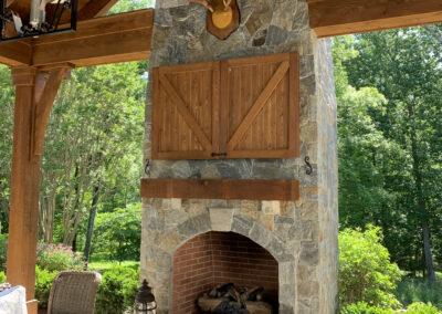 Autumn Crest Stone Veneer by Natural Facing installed on an outdoor fireplace