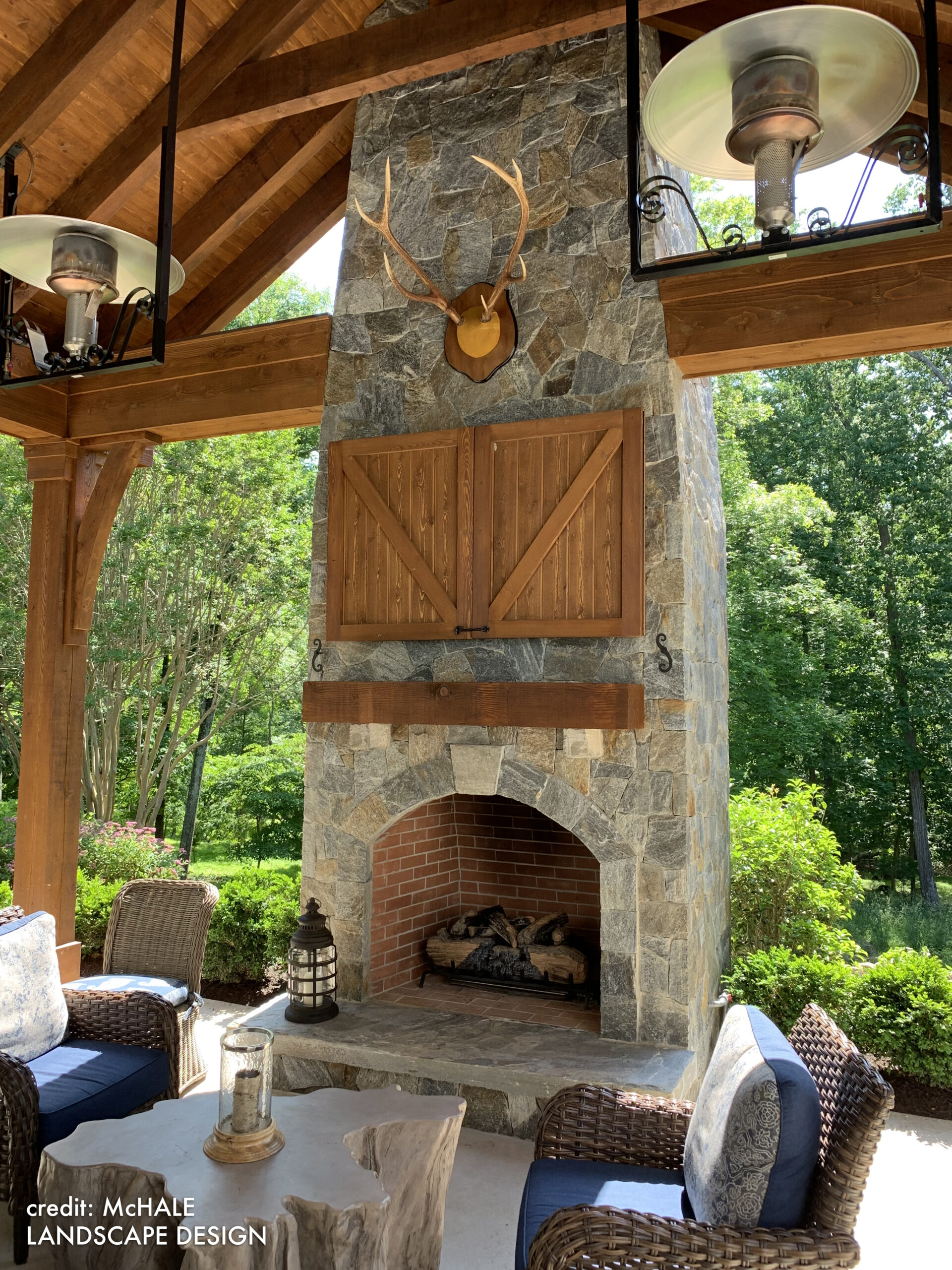 Autumn Crest Stone Veneer by Natural Facing installed on an outdoor fireplace 