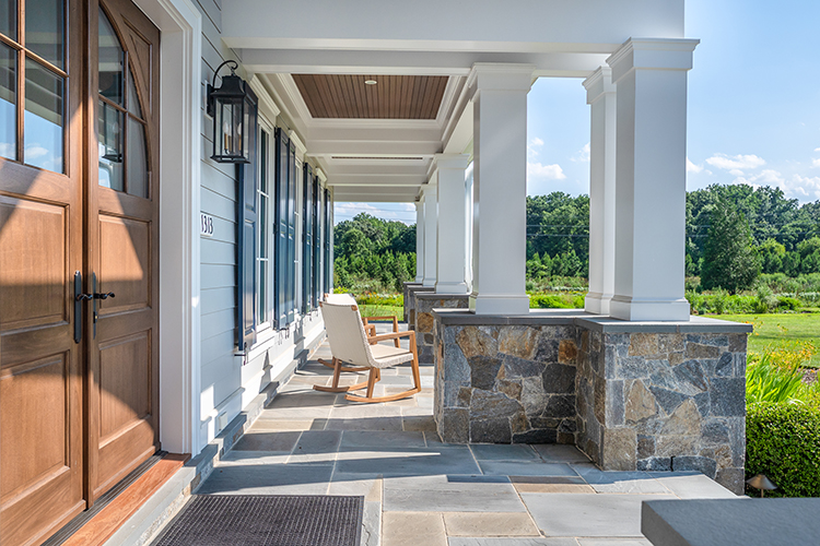 Home featuring Autumn Crest Mosaic Natural Facing Stone Veneer