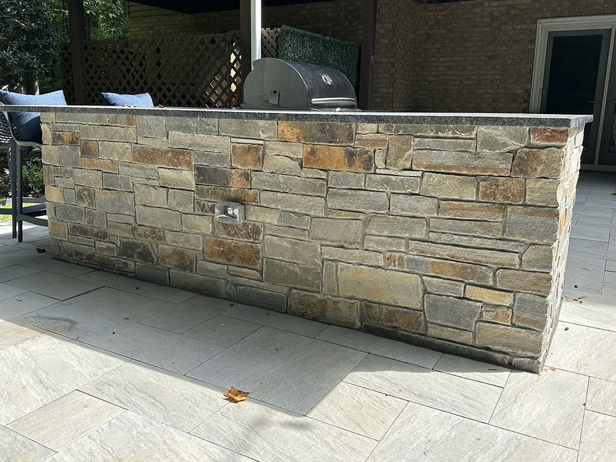 20230921_162718270_iOS Natural Facing Clove Road Ledgestone Outdoor Kitchen