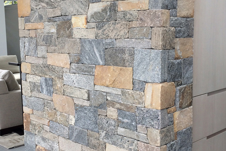 Detail image of Natural Facing real stone veneer used on a kitchen accent wall