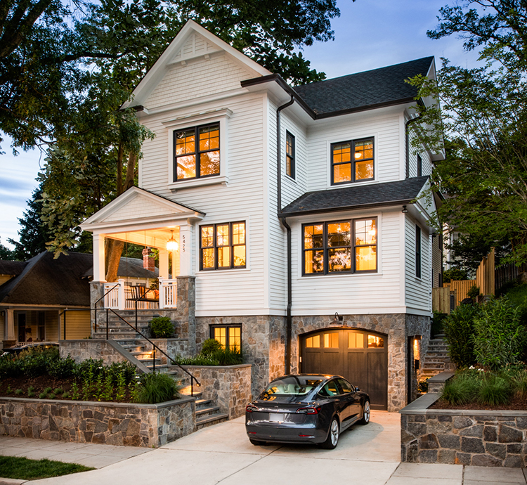 Autumn Crest Mosaic house with retaining wall