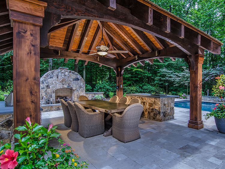 Outdoor Fireplace with Kingston Mosaic Stone Veneer